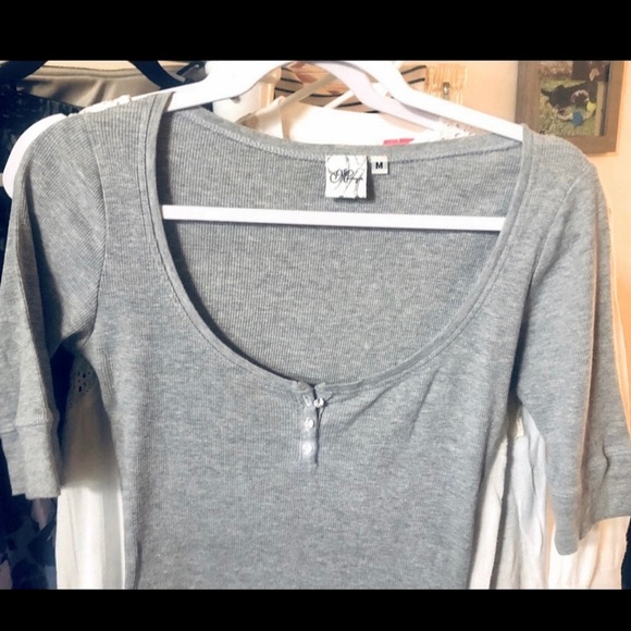 Meringue scoop neck crystal button 3/4 sleeve top - Picture 12 of 12